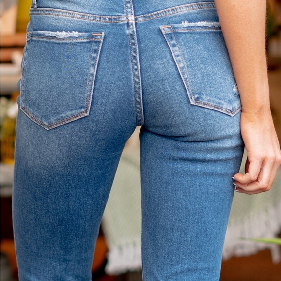 VERVET By Flying Monkey Mid Rise Carlene Straight Jeans - Picture 6 of 11